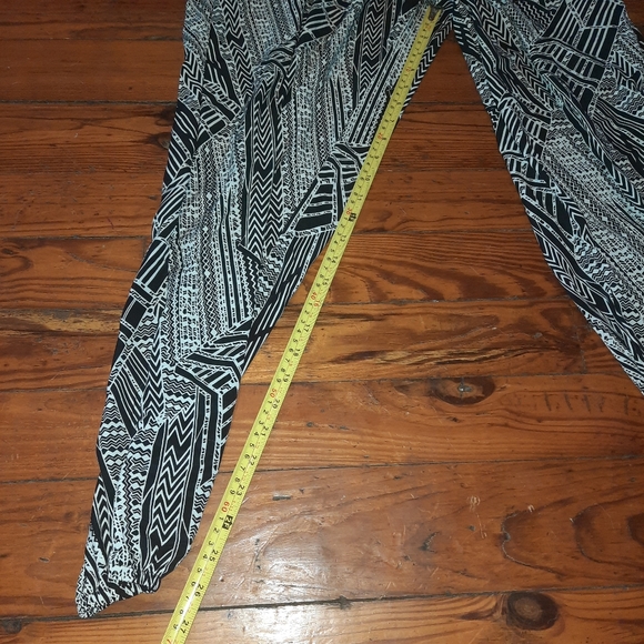 Forever 21 Plus Jumpsuit - Picture 6 of 6